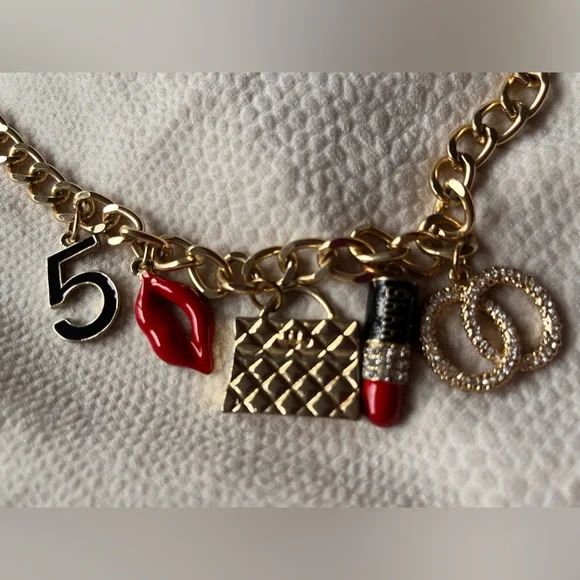 Chanel vintage fashion jewelry - Picture 3 of 7